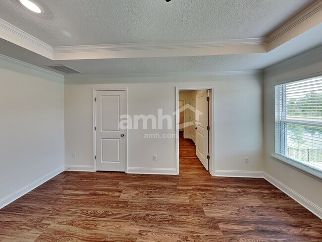 Building Photo - 237 Onate Cir