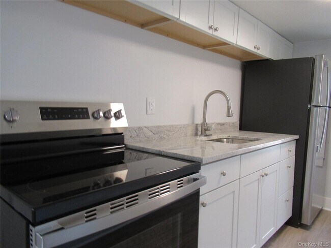 Building Photo - 300 Old Rte 55