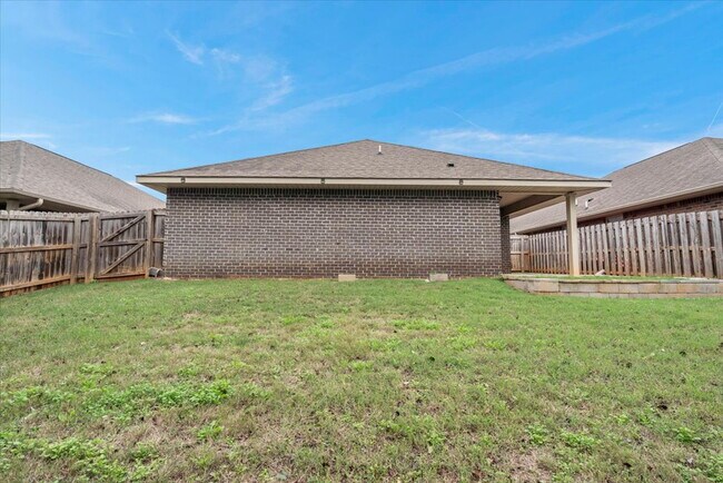 Building Photo - 162 Harold Murphy Dr