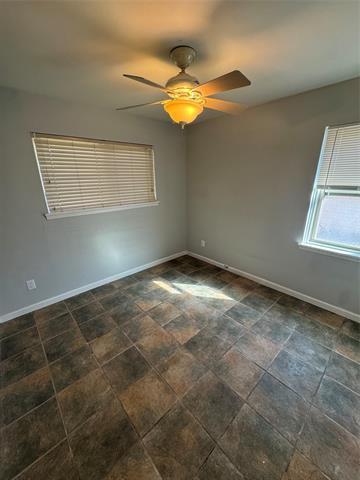 Building Photo - 2121 Cliff Park