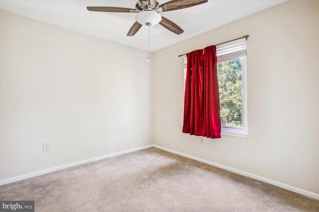 Building Photo - 9712 Kingsbridge Dr