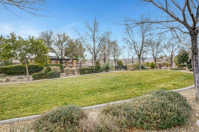 Building Photo - 3 Bedroom Home in Summerlin West COMING SOON!