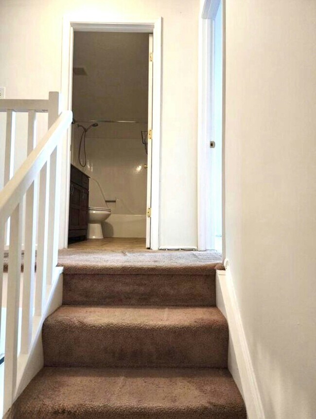 Building Photo - 12325 Boncrest Dr