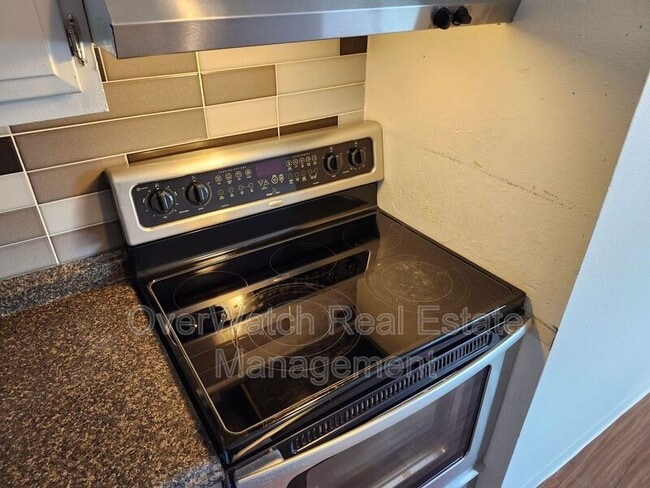 Building Photo - 717 N Bliss St