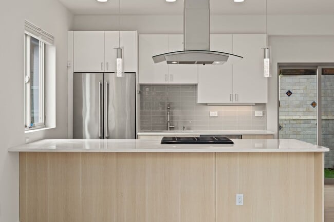 Building Photo - Stunning West Queen Anne Retreat with Iconic Puget Sound Views