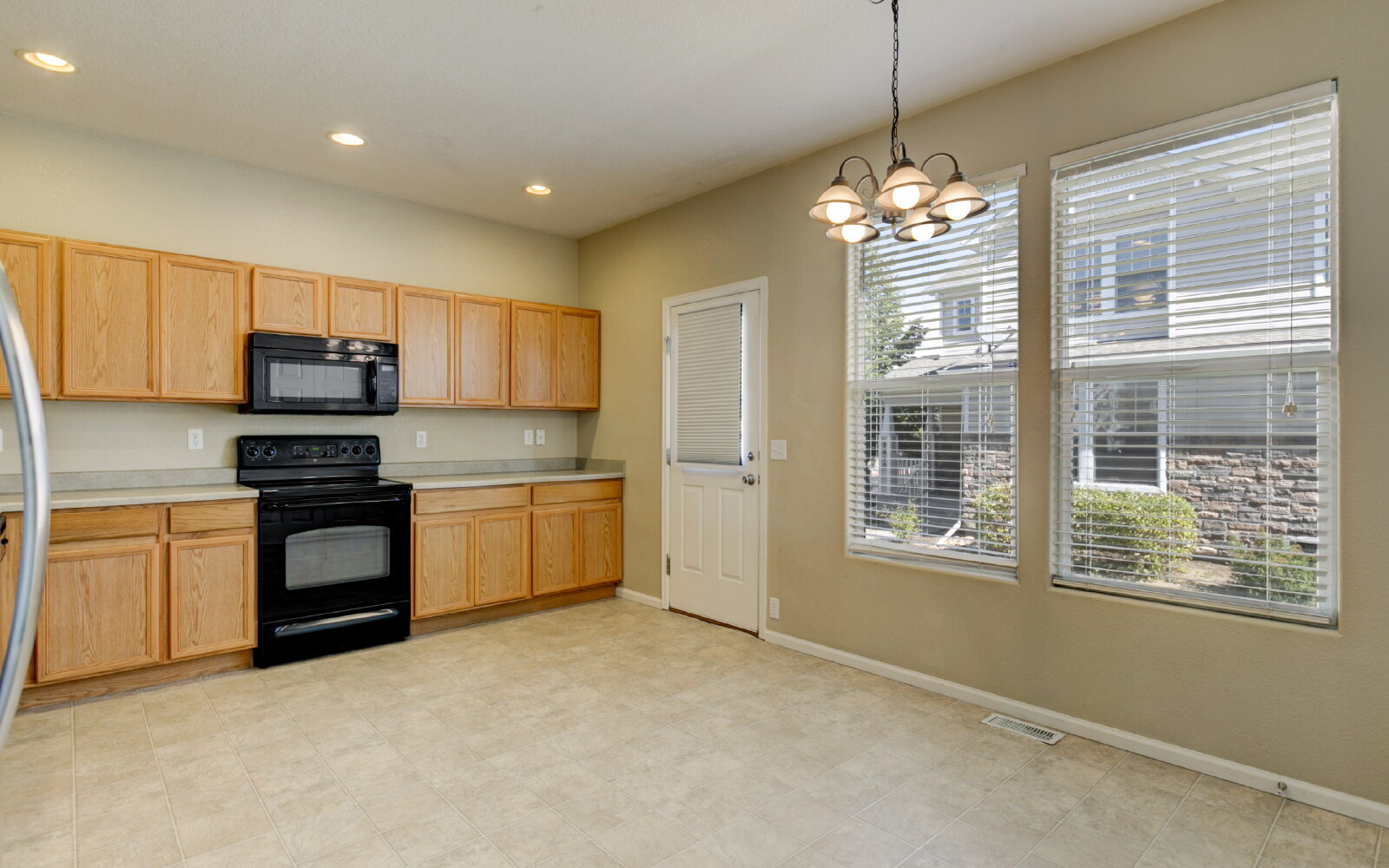 Building Photo - 2850 Tumblewood Grove