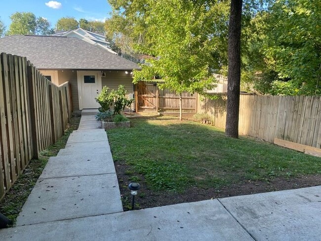 Building Photo - Prime East End Rental Home