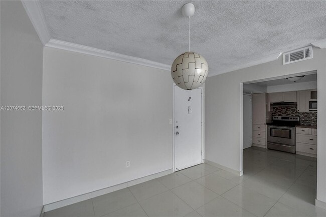 Building Photo - 2780 NE 183rd St