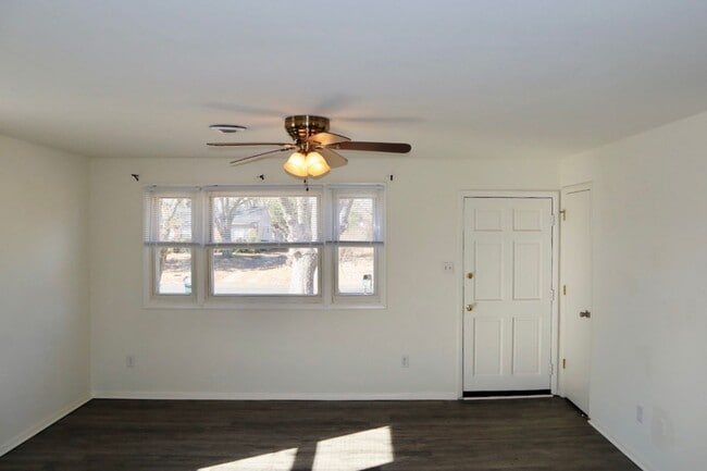 Building Photo - 1815 Convair Ln