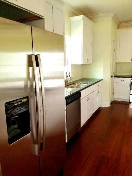 Building Photo - 8428 Colonel Dr