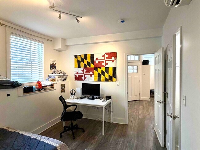 Building Photo - 12 Braemore Rd