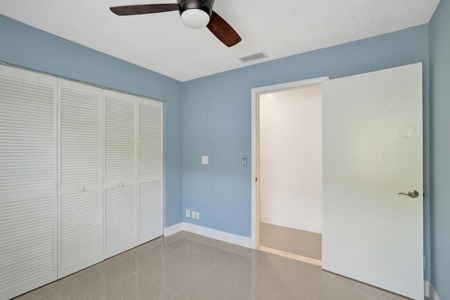 Building Photo - 17866 SW 10th Ln