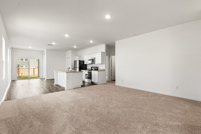 Building Photo - 927 Middlebury Farms