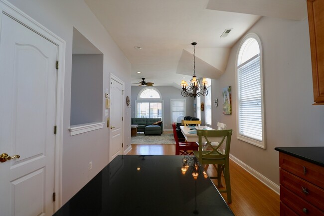 Building Photo - Beautiful Furnished 3-Story North End Seas...