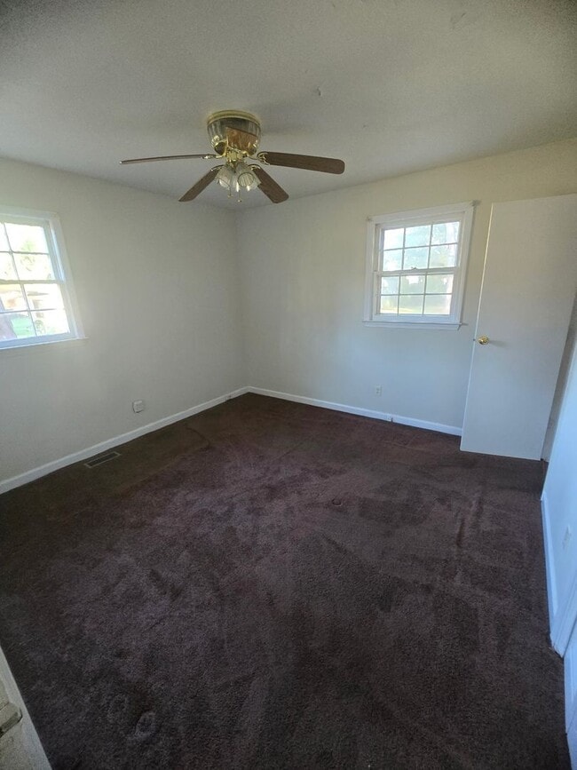 Building Photo - 2990 Shadeland Cir