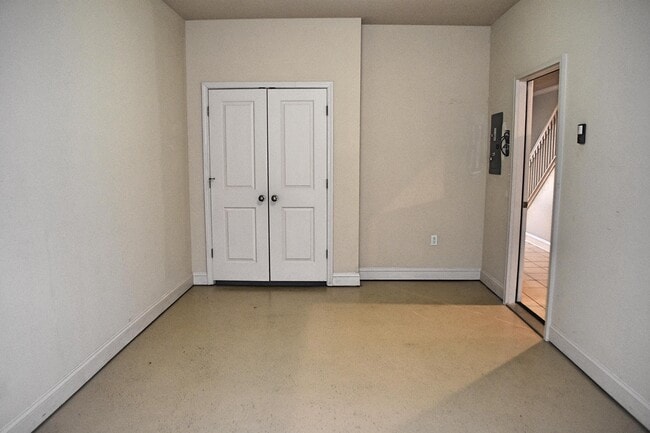 Building Photo - 27 N Sand Palm Rd