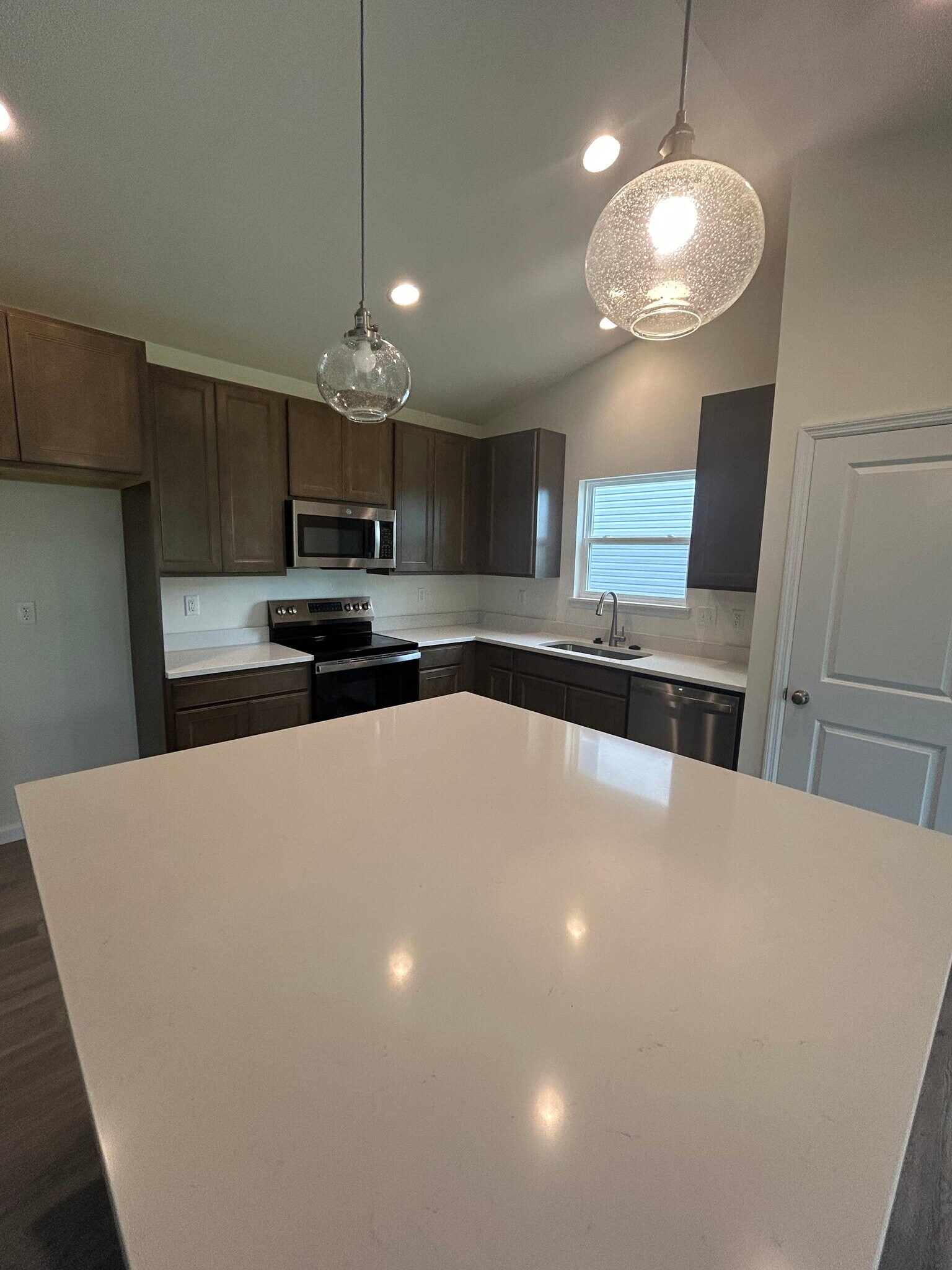 Building Photo - 452 Sweetgrass Dr