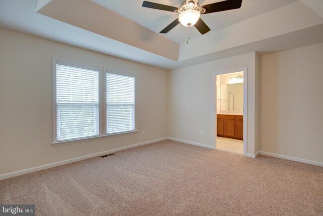 Building Photo - 135 Biscane Ct