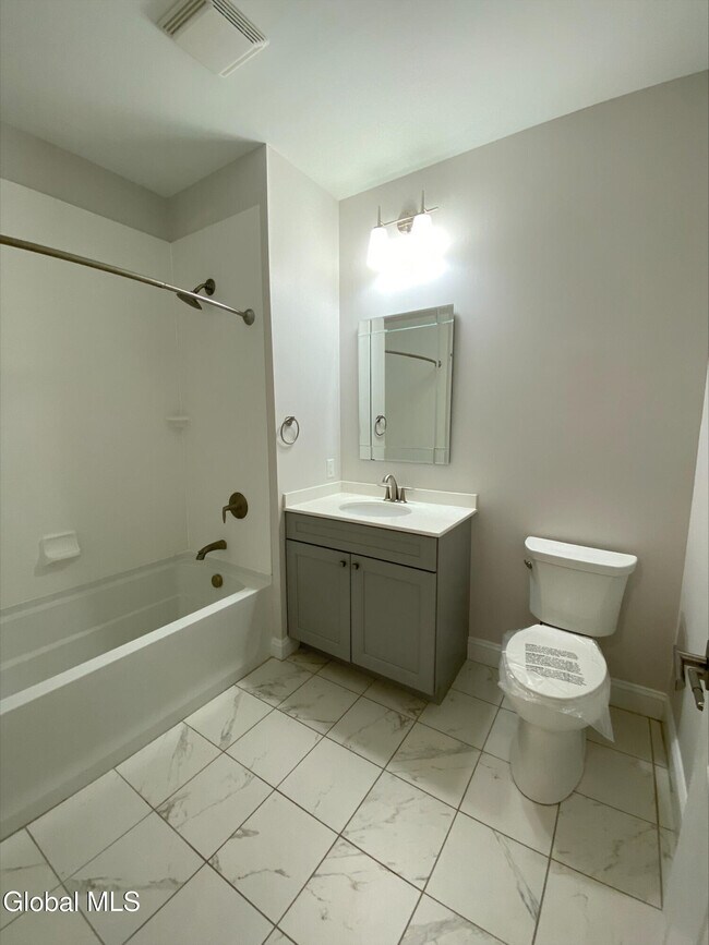 Building Photo - 130 Excelsior Ave