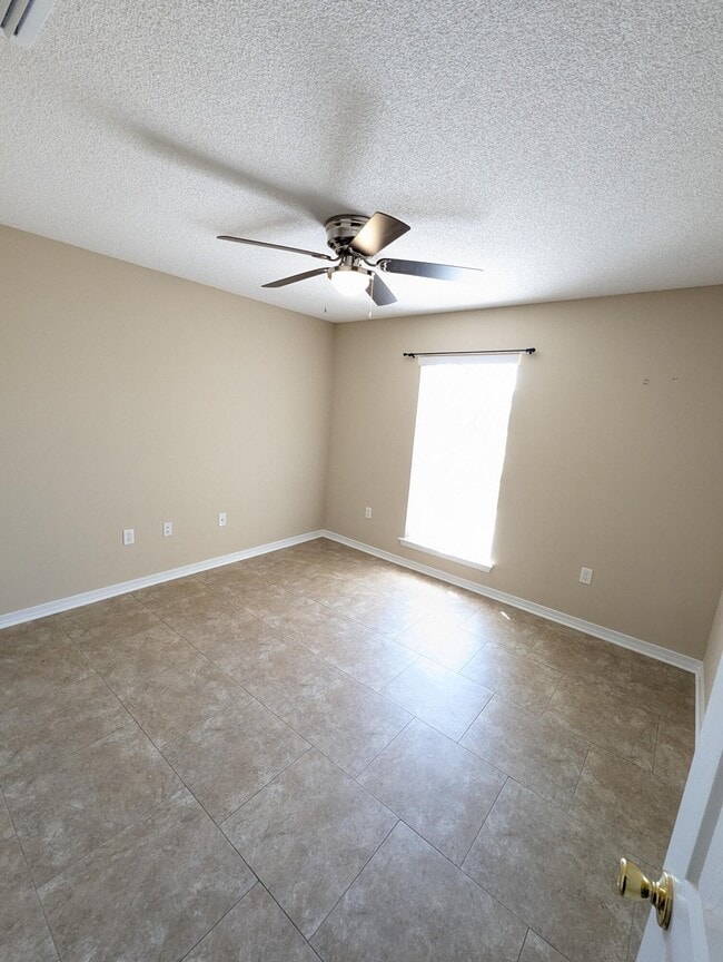 Building Photo - 9708 Parker Lake Cir