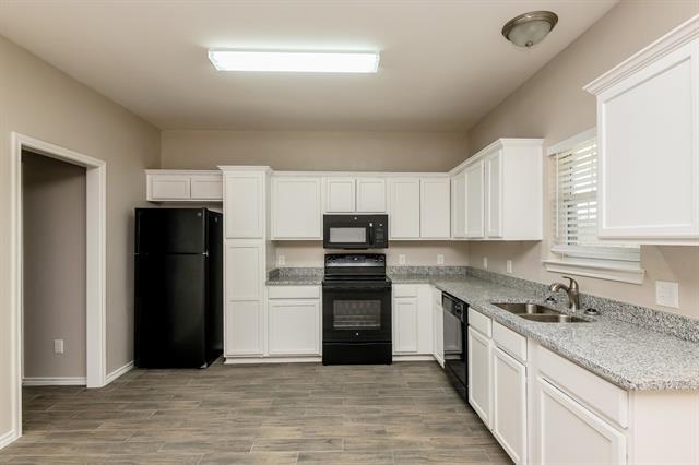 Building Photo - 208 Ridgeway Blvd