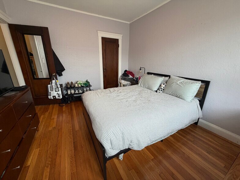 Building Photo - 39 South St