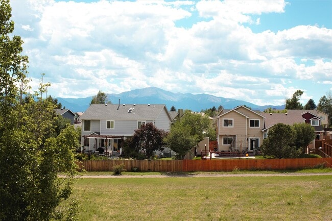 Building Photo - 8236 Radclff Drive