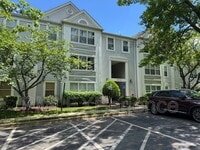 Building Photo - 2607 Camelback Ln