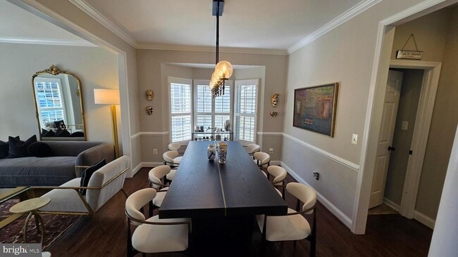 Building Photo - 47400 River Crest St