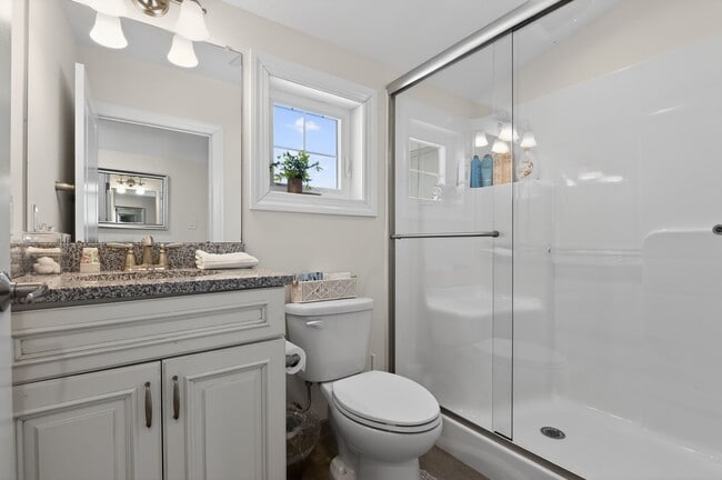 Building Photo - 103 N Madison Ave