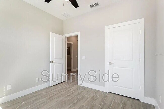 Building Photo - 804 Colville Dr