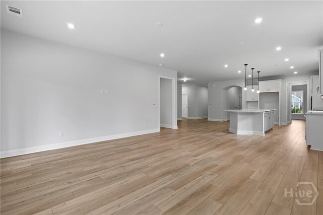 Building Photo - 147 Higginson Dr