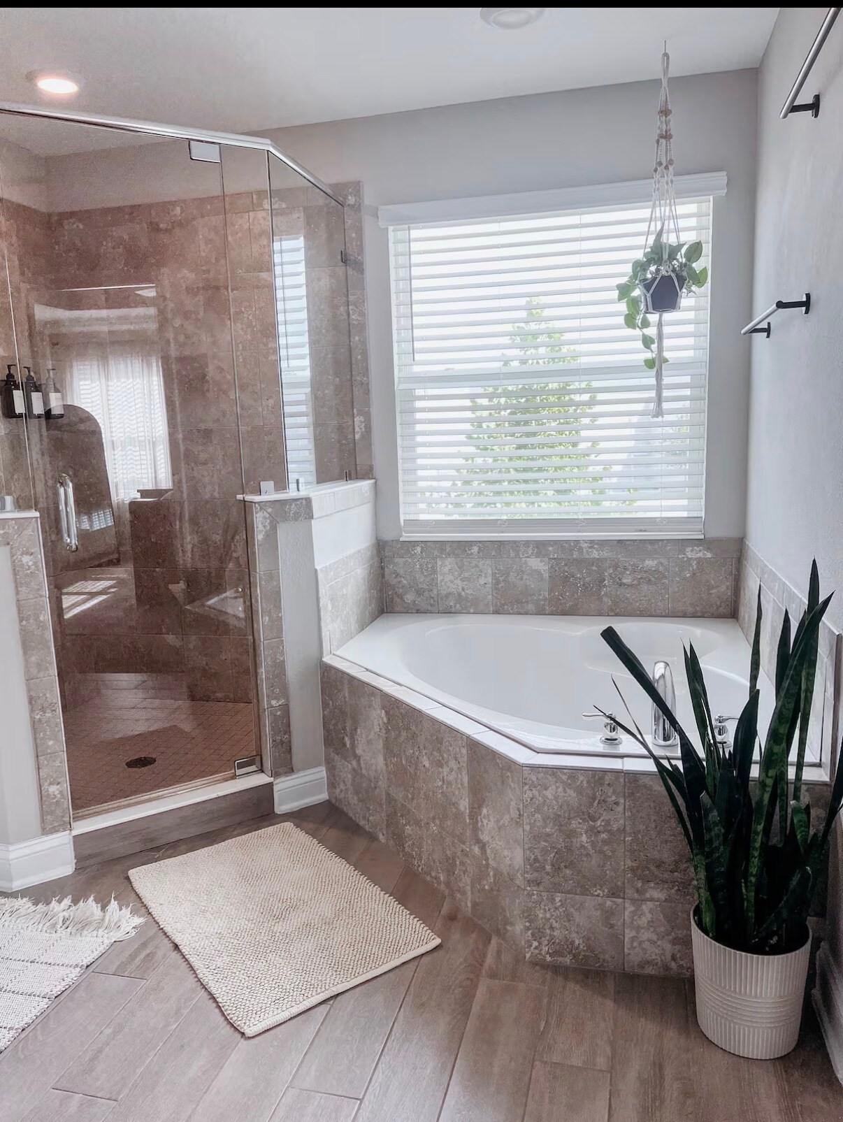 Building Photo - 290 Granite Ave