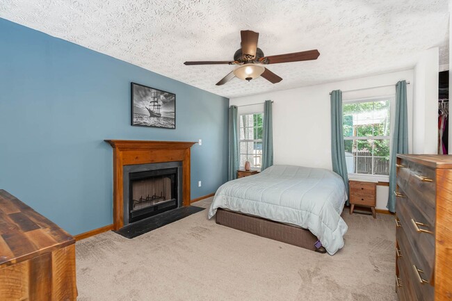 Building Photo - Beautiful Newport News Home