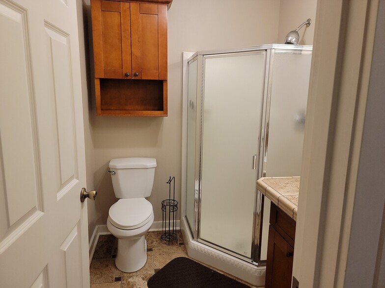 Bathroom - 1578 S Alpine St