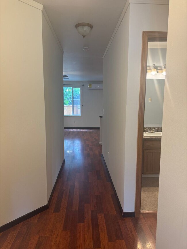 Building Photo - Charming 3-Bedroom Home in the Heart of Tenino
