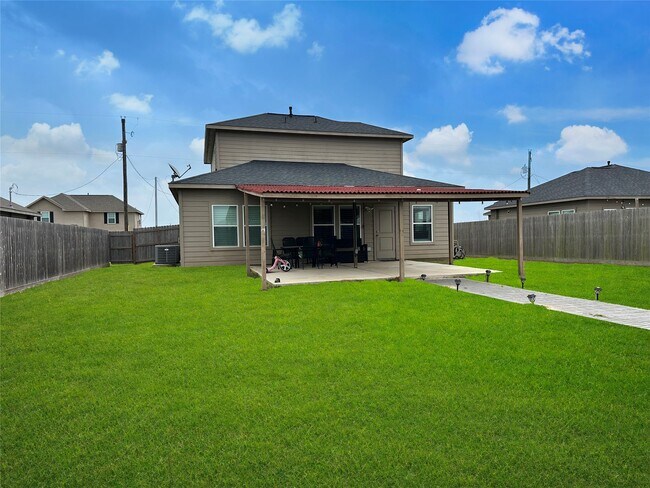 Building Photo - 727 Rd 5105