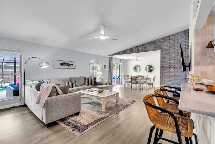 Building Photo - 7220 Arcturas Dr