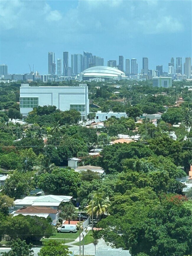 Building Photo - 117 NW 42nd Ave