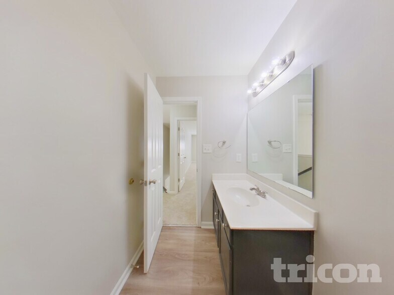 Building Photo - 411 Matfield Ct