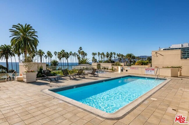 Building Photo - 701 Ocean Ave