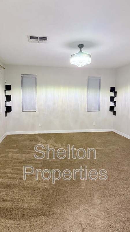 Building Photo - 5229 N 79th Dr
