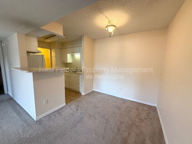 Building Photo - 10200 Belle Rive Blvd