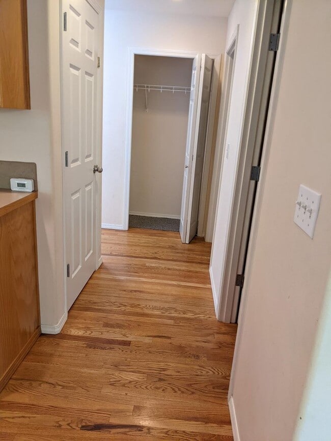 Building Photo - Woodinville Duvall Road. 4 bed. +den. 2.5 ...
