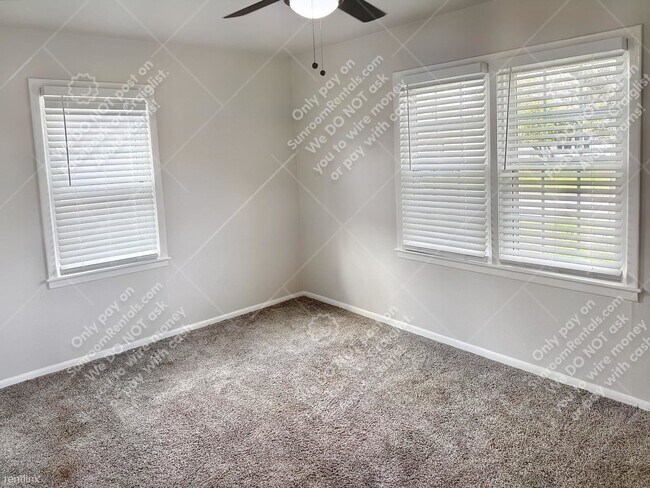 Building Photo - 3 br, 1 bath House - 5535 S Boston Pl