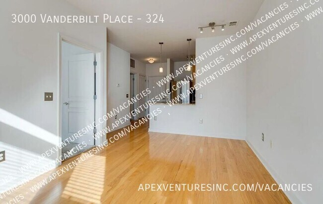 Building Photo - 3000 Vanderbilt Pl