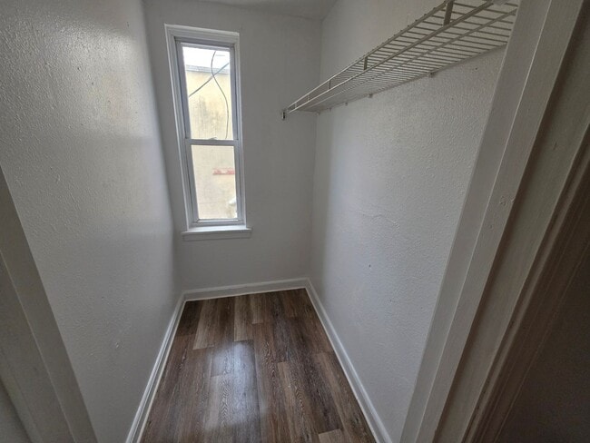 Building Photo - 1312 Lancaster Ave
