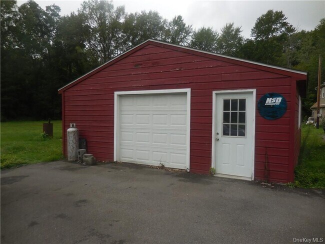 Building Photo - 43 S Ohioville Rd