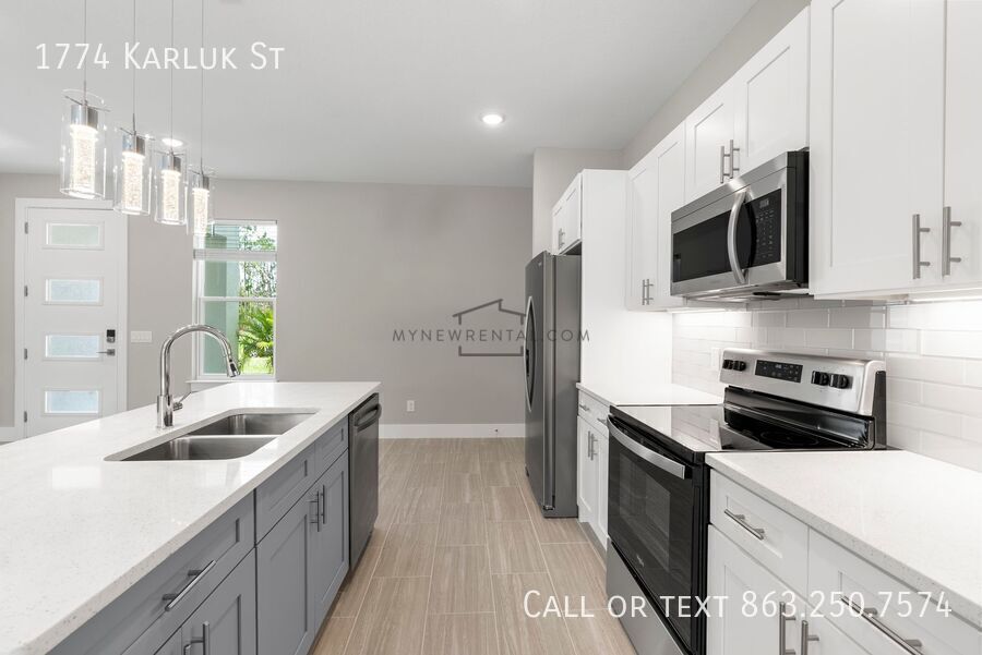 Building Photo - 1774 Karluk St