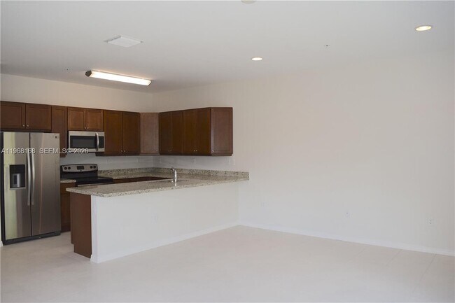 Building Photo - 8440 W McNab Rd